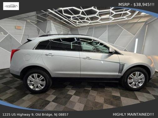 Silver 2015 Cadillac SRX Base