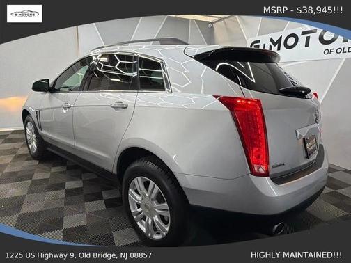 Silver 2015 Cadillac SRX Base