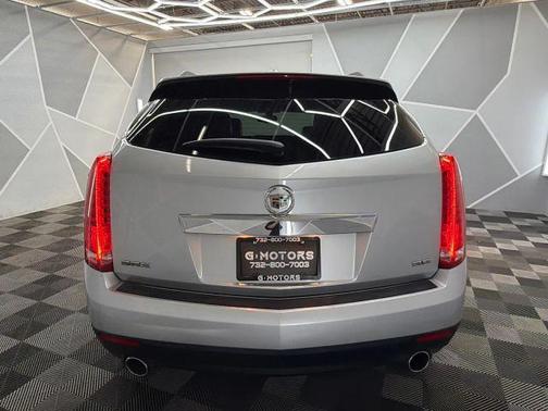 Silver 2015 Cadillac SRX Base