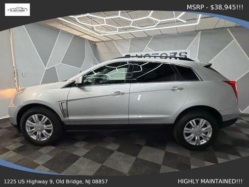 Silver 2015 Cadillac SRX Base