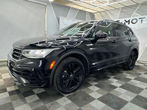 2022 Volkswagen Tiguan 2.0T SE R-Line Black