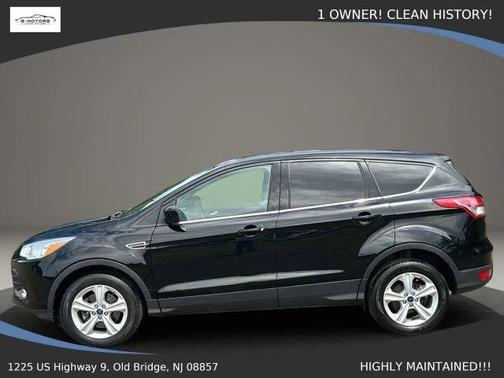 Black 2016 Ford Escape SE