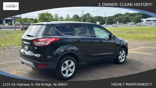 Black 2016 Ford Escape SE
