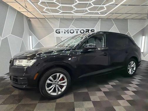 Orca Black Metallic 2019 Audi Q7 55 Premium Plus