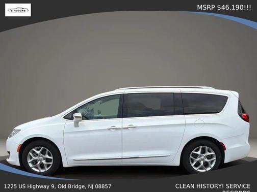 White 2019 Chrysler Pacifica Limited