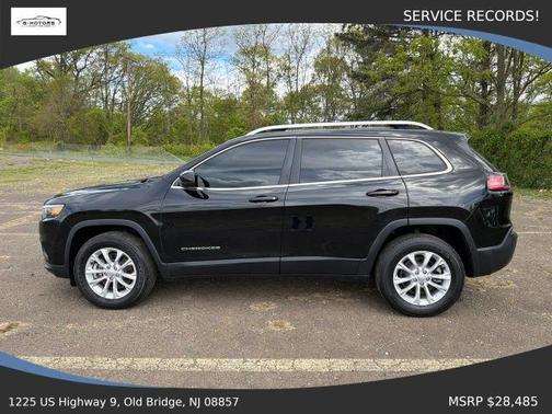 Black 2019 Jeep Cherokee Latitude