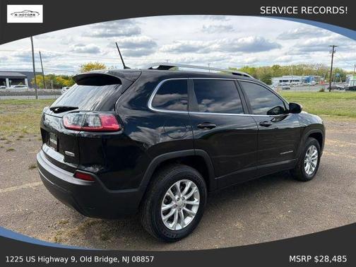 Black 2019 Jeep Cherokee Latitude
