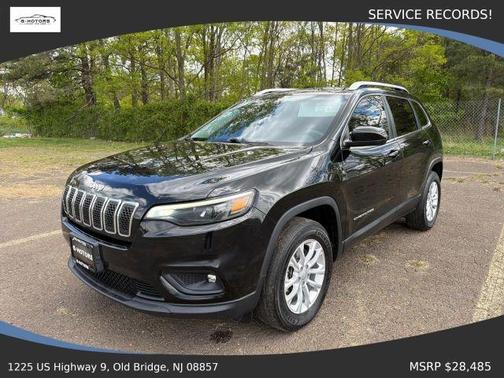 Black 2019 Jeep Cherokee Latitude