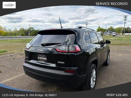 Black 2019 Jeep Cherokee Latitude