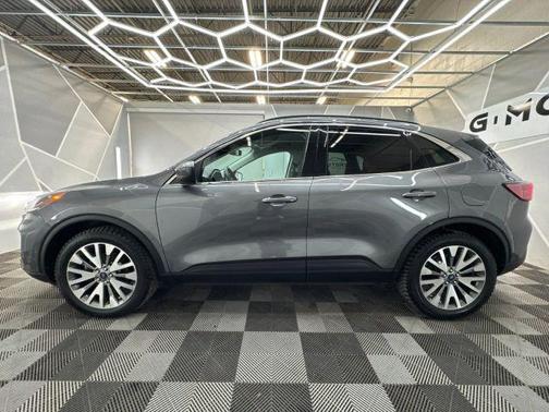 2021 Ford Escape Titanium Hybrid