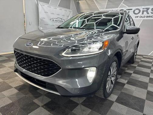 2021 Ford Escape Titanium Hybrid