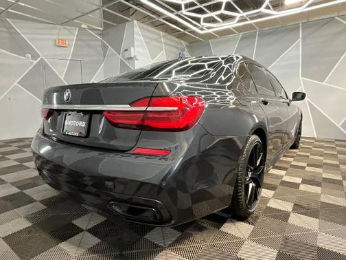 2019 BMW 740 i xDrive