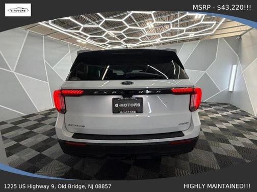 White 2025 Ford Explorer Active