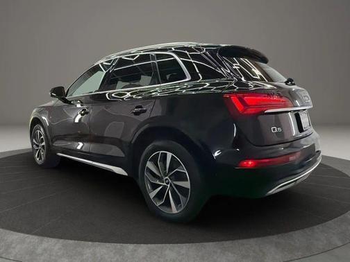 Brilliant Black 2021 Audi Q5 40 Premium Plus