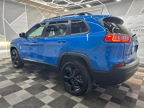 2023 Jeep Cherokee Altitude Lux
