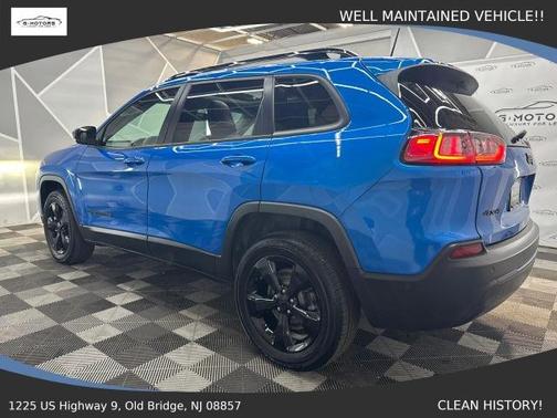 Blue 2023 Jeep Cherokee Altitude Lux