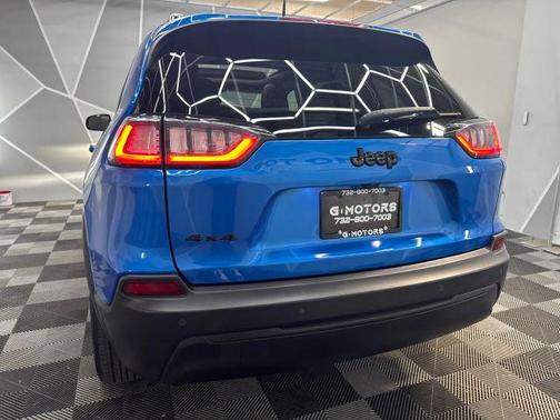 2023 Jeep Cherokee Altitude Lux