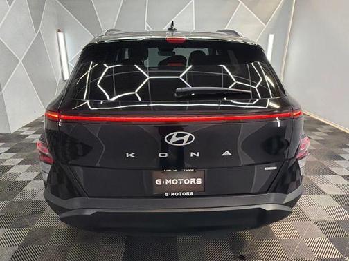 Black 2025 Hyundai KONA SEL