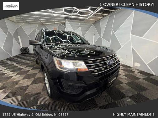 Black 2017 Ford Explorer Base