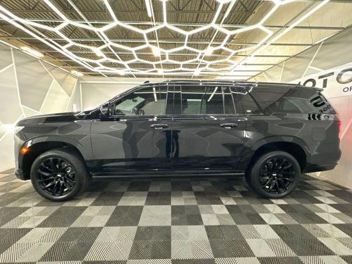 2023 Cadillac Escalade ESV Sport Platinum