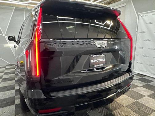 2023 Cadillac Escalade ESV Sport Platinum