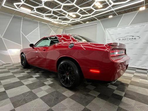 2012 Dodge Challenger SXT