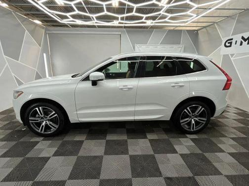 2020 Volvo XC60 T5 Momentum