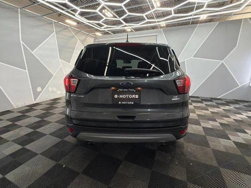 Gray 2019 Ford Escape SE