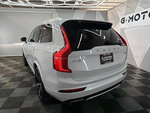White 2019 Volvo XC90 T6 R-Design