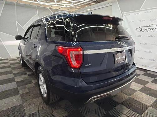 Blue 2017 Ford Explorer XLT