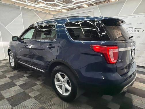 Blue 2017 Ford Explorer XLT
