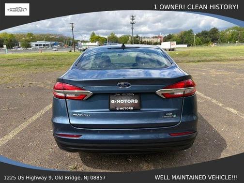 Blue 2019 Ford Fusion Hybrid SE