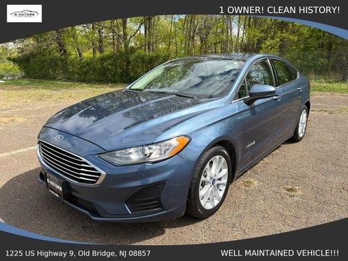 Blue 2019 Ford Fusion Hybrid SE