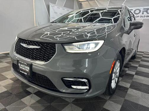 2022 Chrysler Pacifica Touring-L