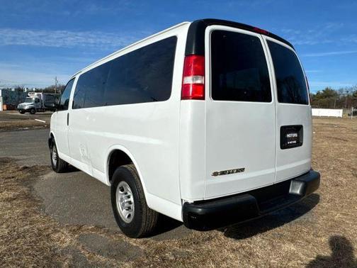 2019 Chevrolet Express 2500 LS