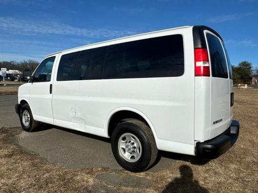 2019 Chevrolet Express 2500 LS