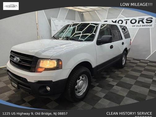 White 2016 Ford Expedition XL