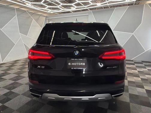 Black 2019 BMW X5 xDrive40i