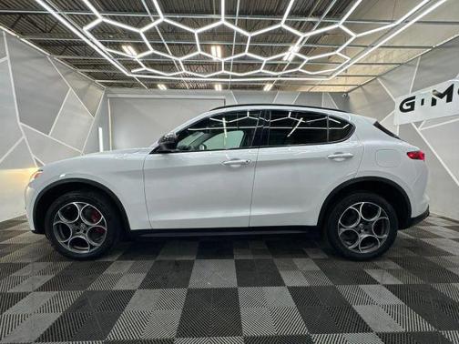 2019 Alfa Romeo Stelvio Base