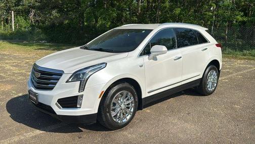 White 2017 Cadillac XT5 Base