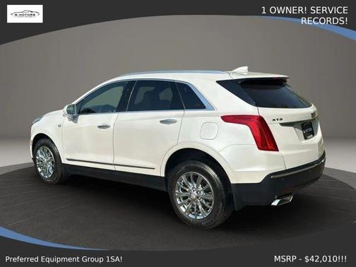 White 2017 Cadillac XT5 Base