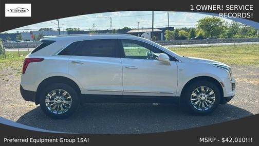 White 2017 Cadillac XT5 Base