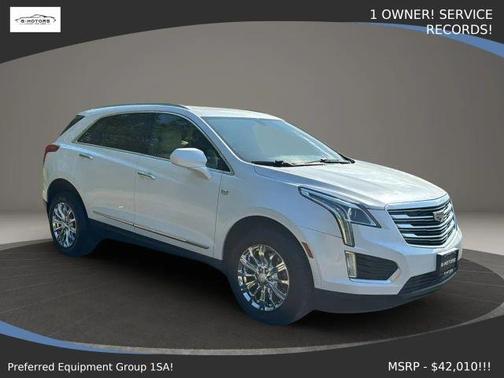 White 2017 Cadillac XT5 Base