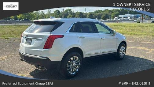 White 2017 Cadillac XT5 Base