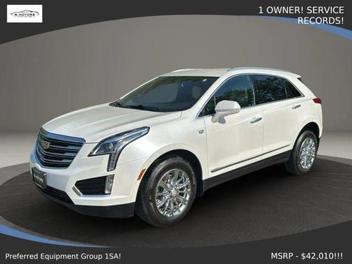 White 2017 Cadillac XT5 Base