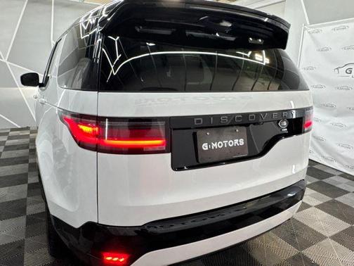 2023 Land Rover Discovery P360 S R-Dynamic