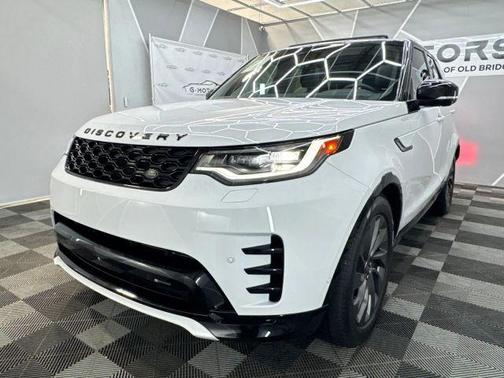 2023 Land Rover Discovery P360 S R-Dynamic