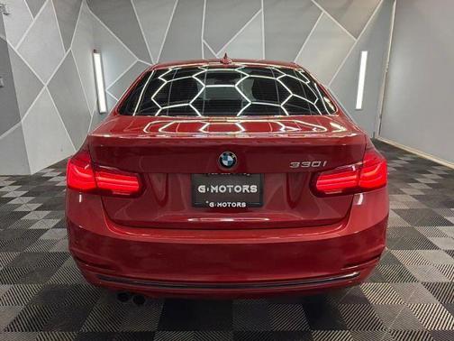 2018 BMW 330 i