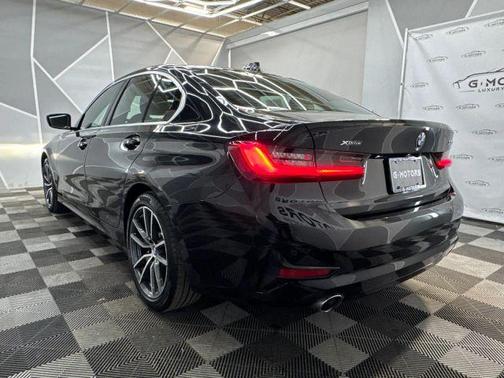 2021 BMW 330 i xDrive