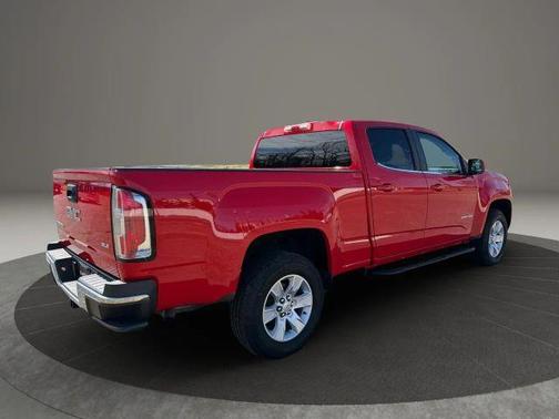 Red 2015 GMC Canyon SLE